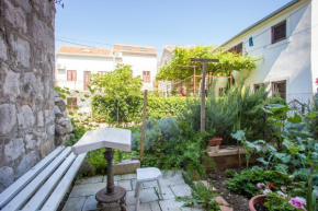 Apartment A4, Private terrace Wi-Fi